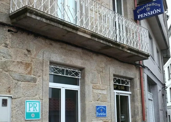 Pardellas בית הארחה 3*